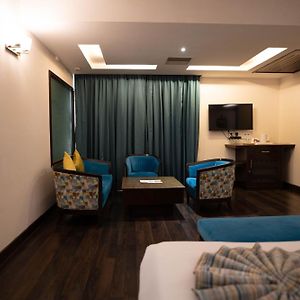 Large King Suite